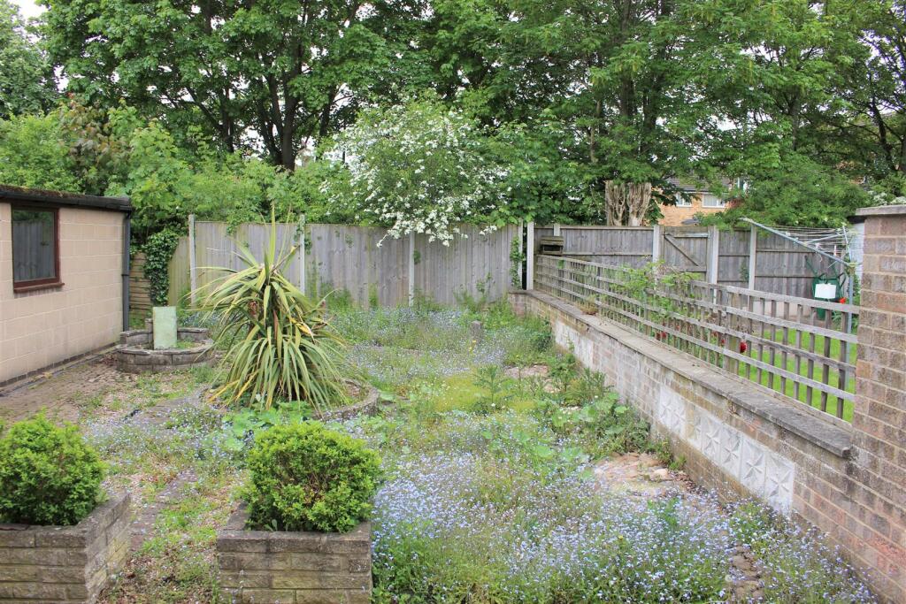 3 bedroom semidetached bungalow for sale in Vicarage Road, Mickleover