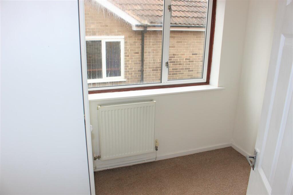 3 bedroom semidetached bungalow for sale in Vicarage Road, Mickleover