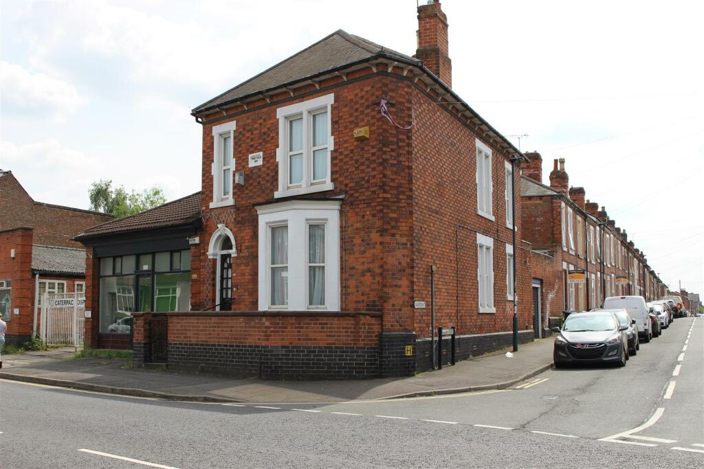 4 bedroom semidetached house for sale in London Road, Alvaston, Derby