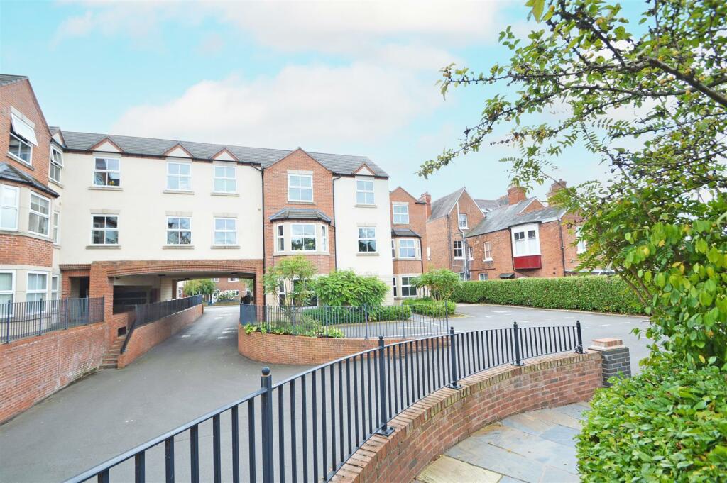 1 bedroom apartment for sale in Copthorne Road, Shrewsbury, SY3