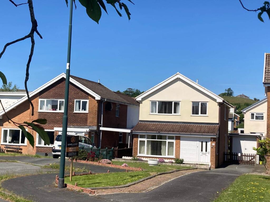 Main image of property: Maesceinion, Waunfawr