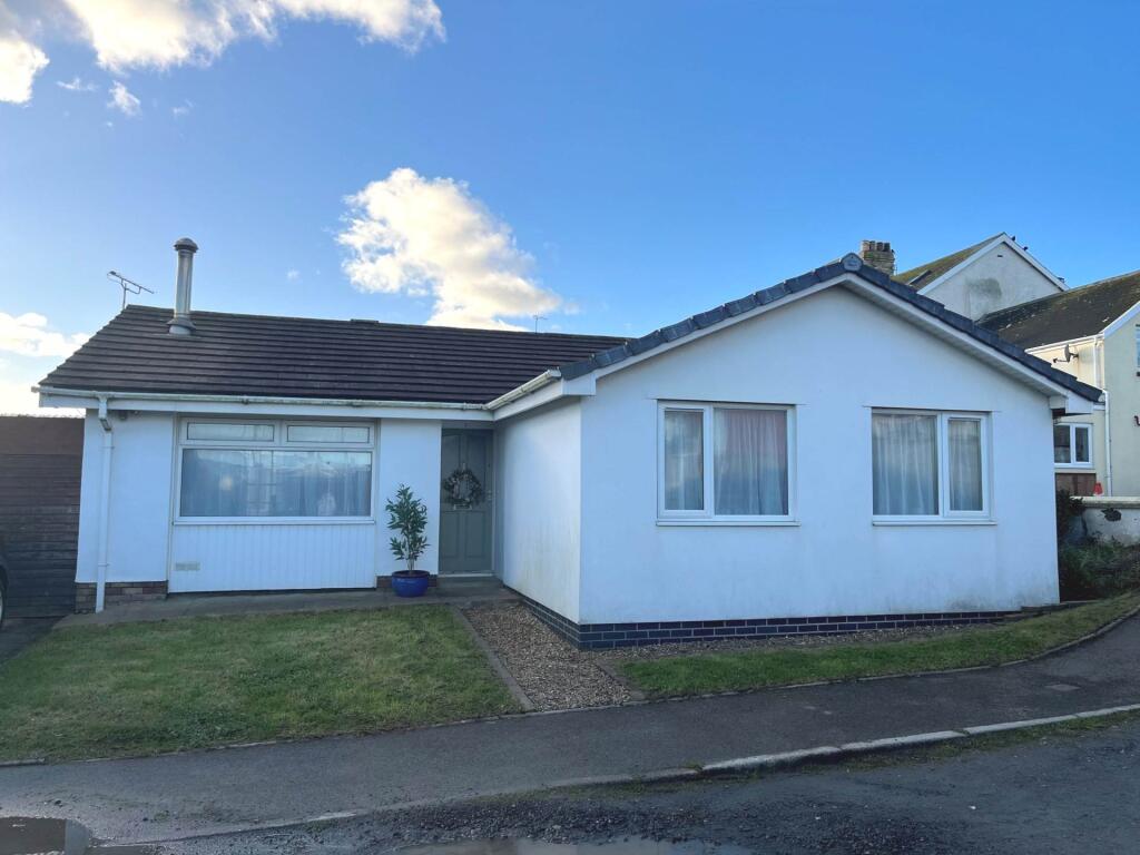 Main image of property: Bryngwyn Close, Borth