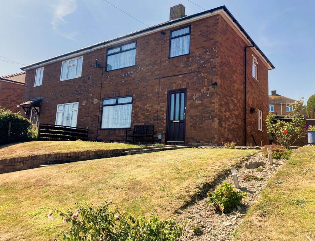Main image of property: Heol Nanteos, Penparcau