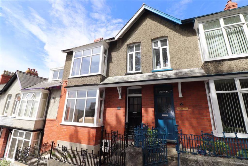 3 bedroom terraced house for sale in Trefor Road, Aberystwyth