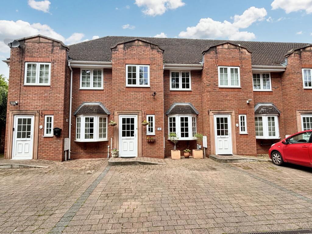 Main image of property: The Miners Mews, Worsley, M28