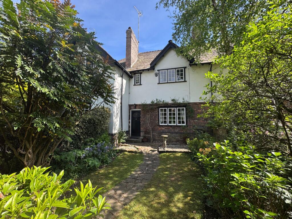 Main image of property: Farm Lane, Worsley, M28