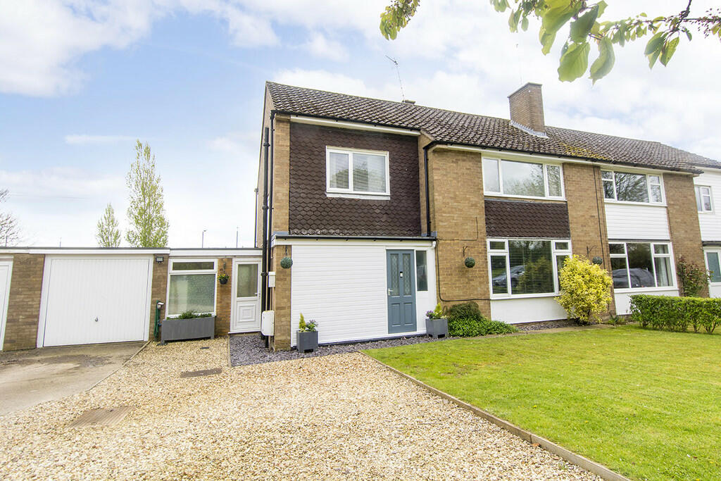 4 bedroom semidetached house for sale in Stuart Crescent, Gartree, LE16