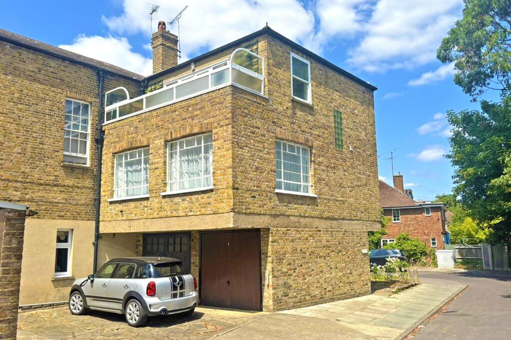 Main image of property: Ham Common, Richmond, TW10