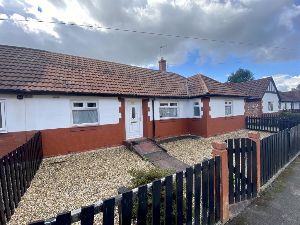 3 bedroom semidetached bungalow for sale in Sherborne Road, Cheadle