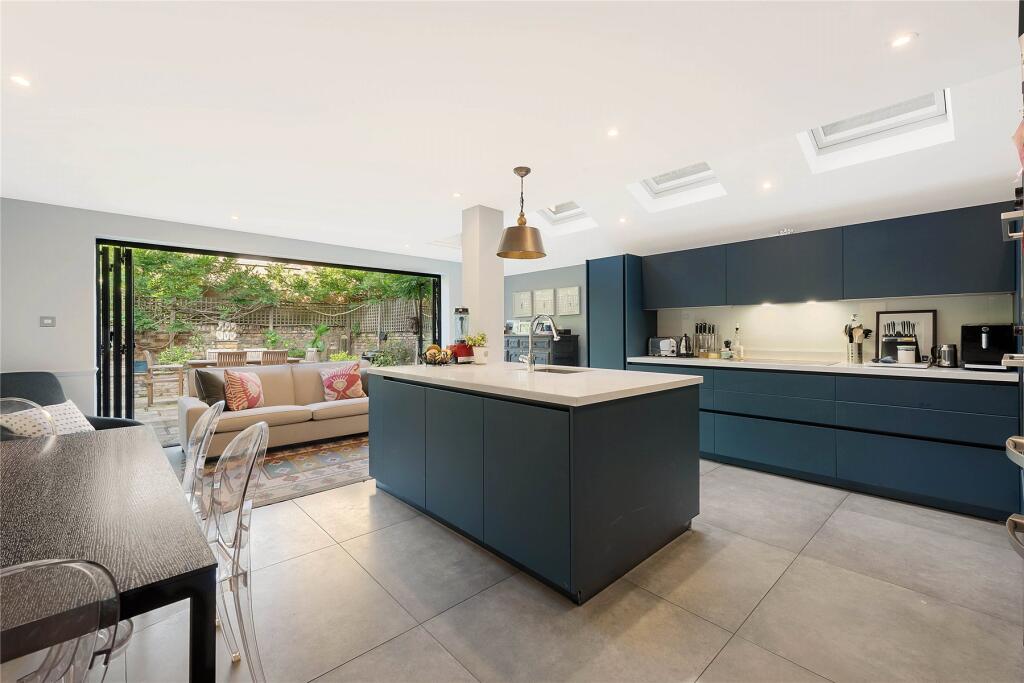 Main image of property: Brynmaer Road, London, SW11