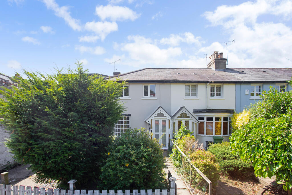 Main image of property: Victoria Cottages, Kew, TW9