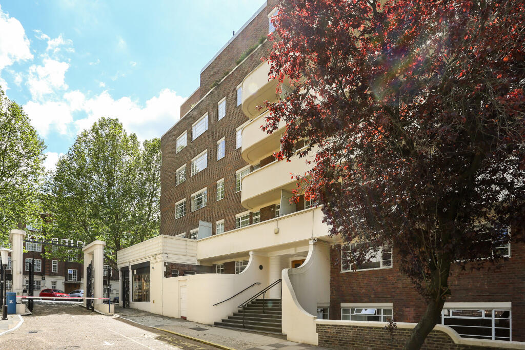 Main image of property: Lichfield Court, Sheen Road, Richmond, TW9