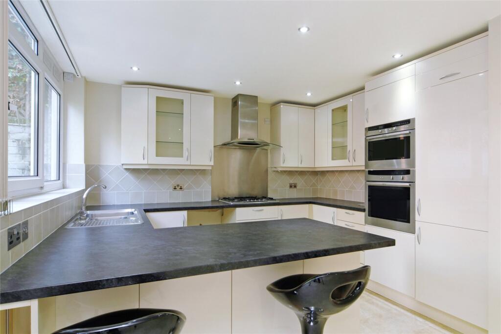 Main image of property: Cedar Court, Somerset Road, Wimbledon, SW19