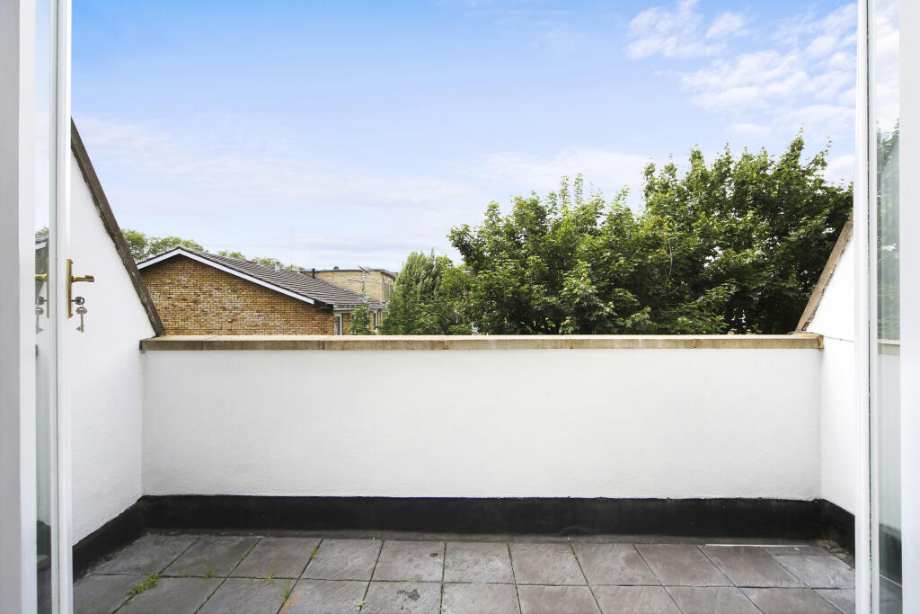 1 bedroom flat for rent in Ainger Road, Primrose Hill, NW3
