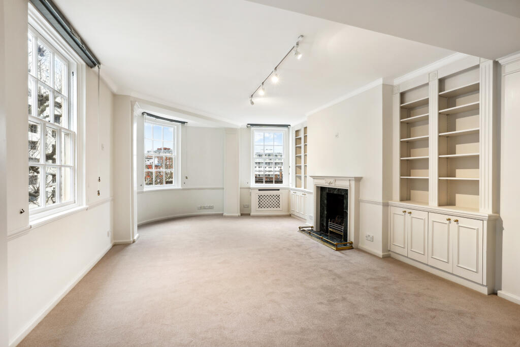 Apartment to rent on Whiteheads Grove, Chelsea, SW3