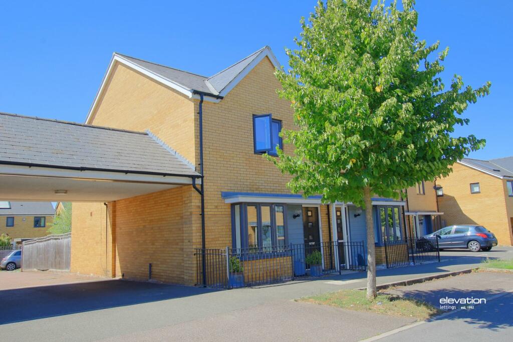 3 bedroom semidetached house for sale in Butter Row, Wolverton, Milton