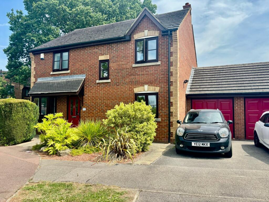 Main image of property: Bridlington Crescent, Monkston, Milton Keynes, MK10