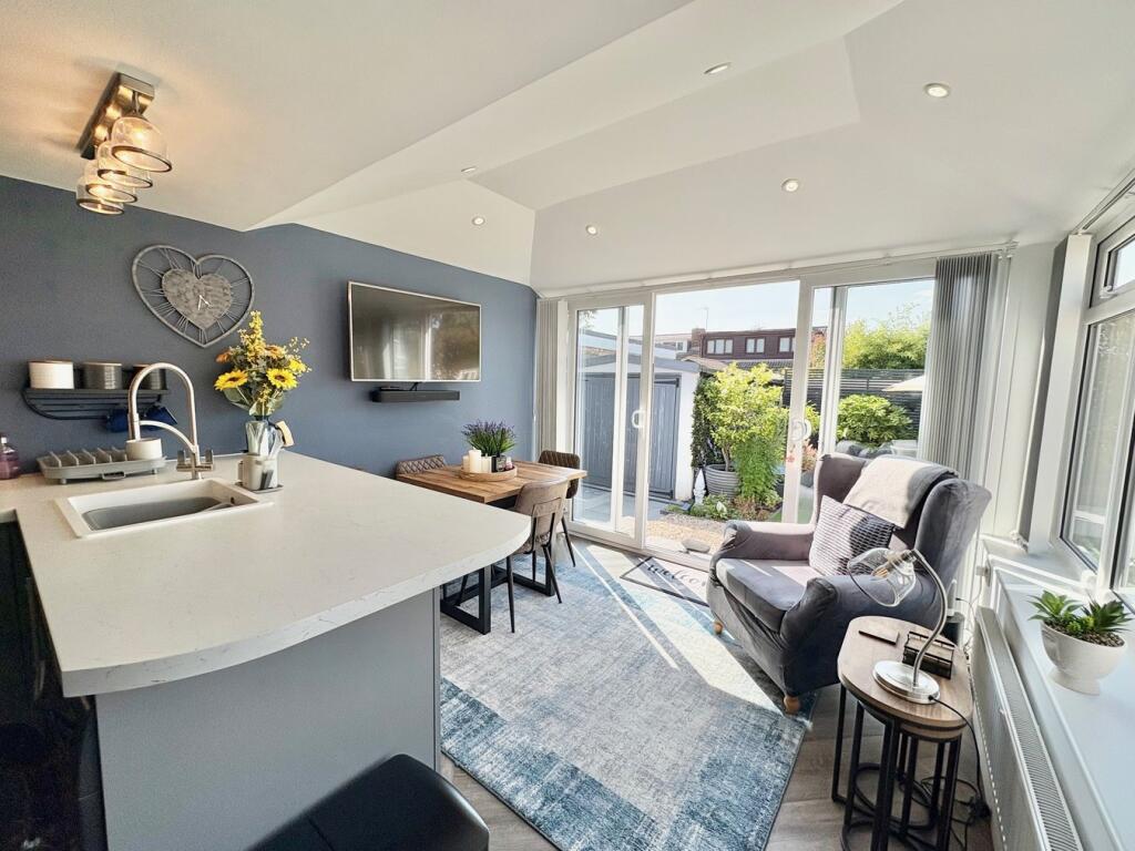Main image of property: Milford Avenue, Stony Stratford, Milton Keynes, MK11