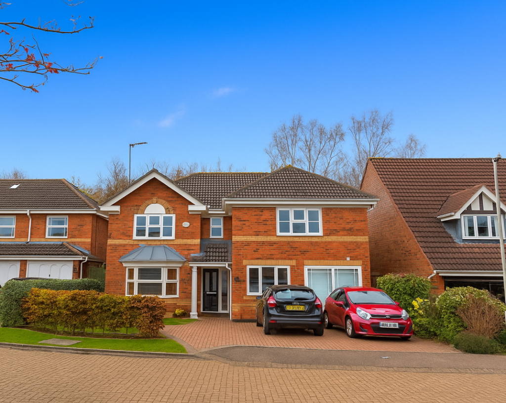 Main image of property: Moorhen Way, Buckingham, MK18