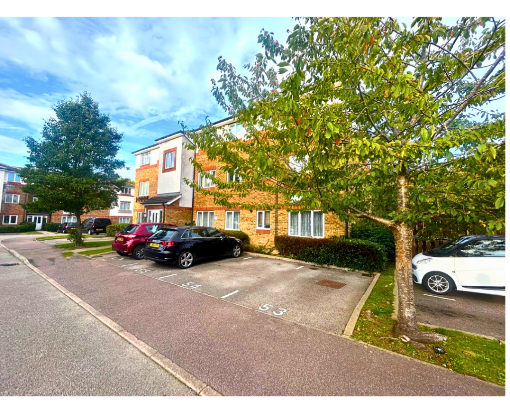 2 bedroom apartment for sale in Akerlea Close, Netherfield, Milton