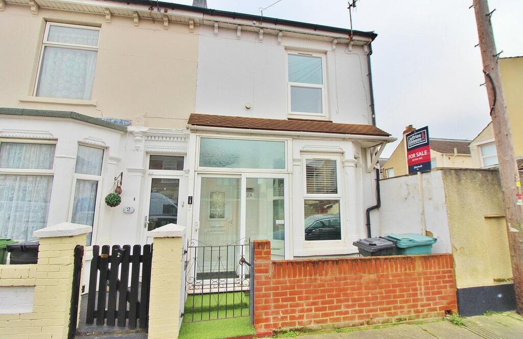 2 bedroom end of terrace house for sale in Percival Road, Copnor, PO2