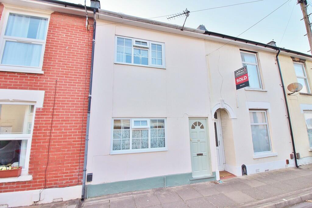 3 bedroom terraced house for sale in Moorland Road, Portsmouth, PO1