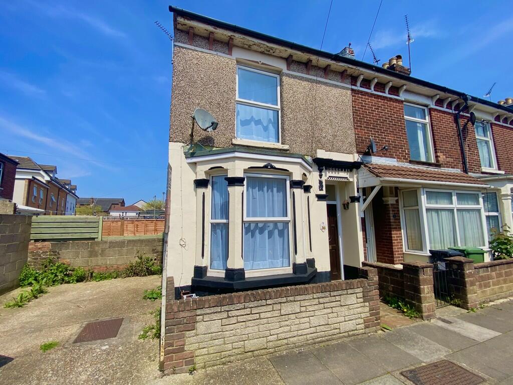 2 bedroom end of terrace house for sale in Stapleton Road, Copnor, PO3