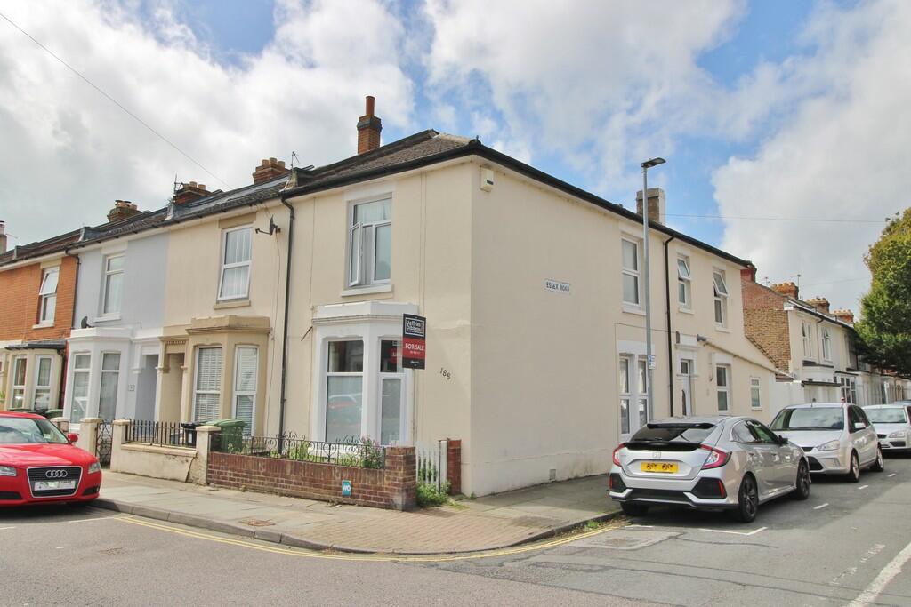 3 bedroom end of terrace house for sale in Prince Albert Road, Southsea, PO4