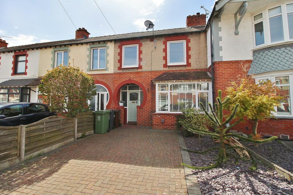 3 bedroom terraced house for sale in Chatsworth Avenue, Cosham, PO6