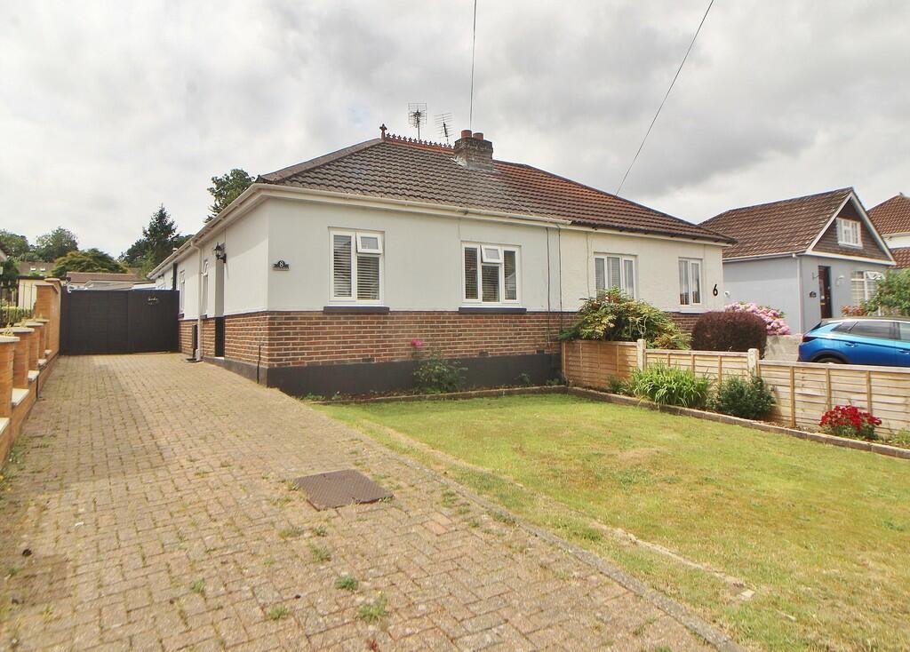 3 bedroom semidetached bungalow for sale in Frances Road, Purbrook, PO7