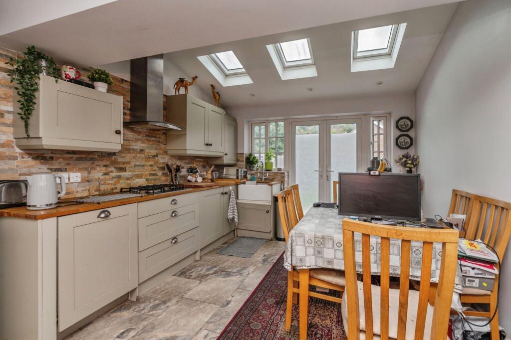 Main image of property: Frobisher Gardens, Chafford Hundred, Grays, Essex, RM16