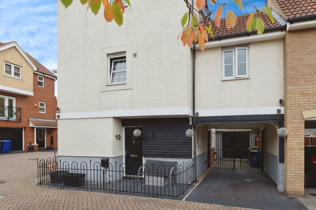 Main image of property: Coxon Drive, Chafford Hundred, Grays, Essex, RM16