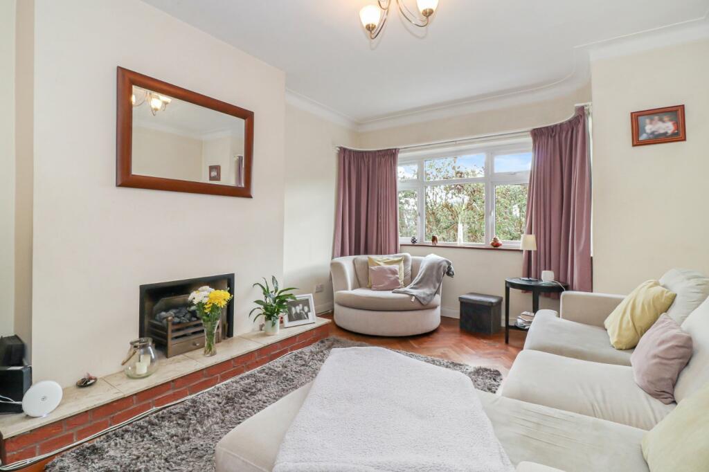 4 bedroom semidetached house for sale in Coniston Road, Kings Langley