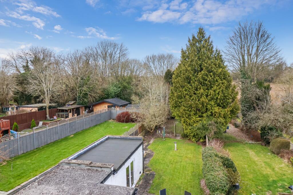 4 bedroom semidetached house for sale in Coniston Road, Kings Langley