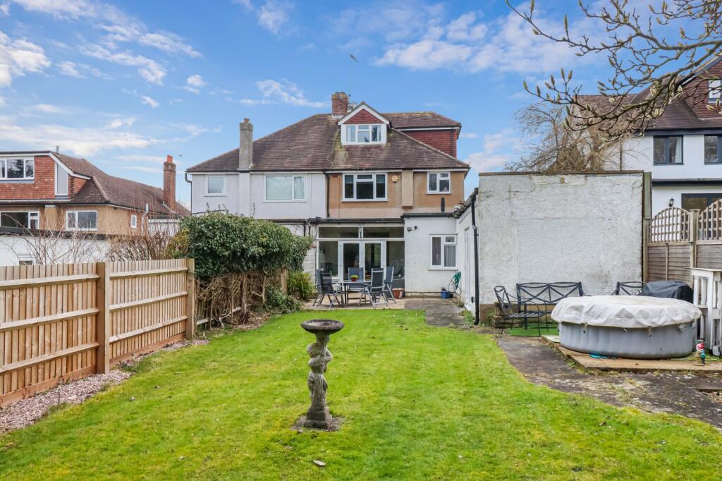 4 bedroom semidetached house for sale in Coniston Road, Kings Langley