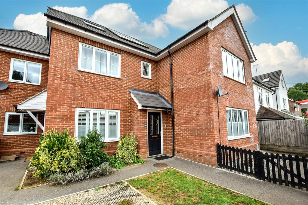 4 bedroom semidetached house for sale in Water Lane, Kings Langley