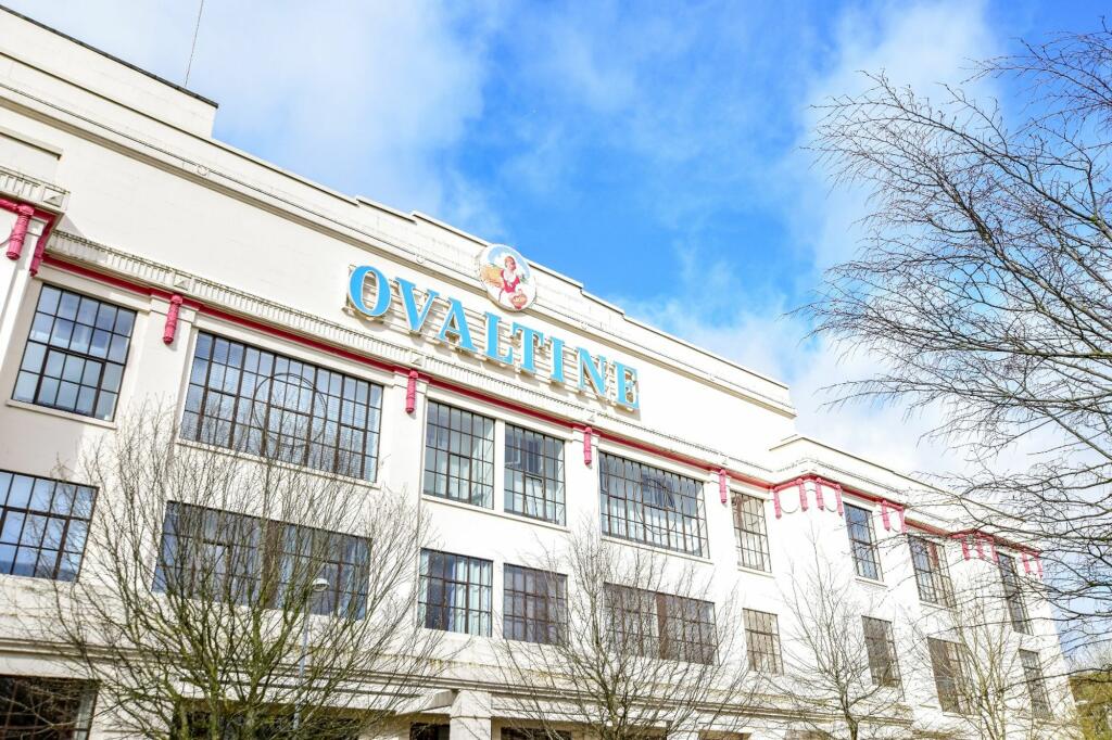 2 bedroom apartment for sale in Ovaltine Drive, Ovaltine Court Ovaltine