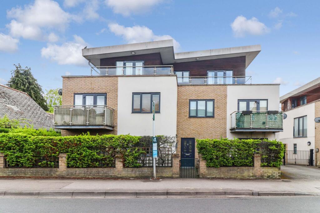 Main image of property: St. Albans Hill, Hemel Hempstead, HP3