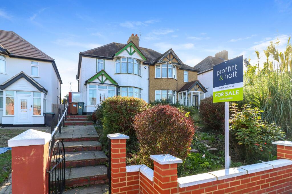 Main image of property: Station Road, Kings Langley, WD4