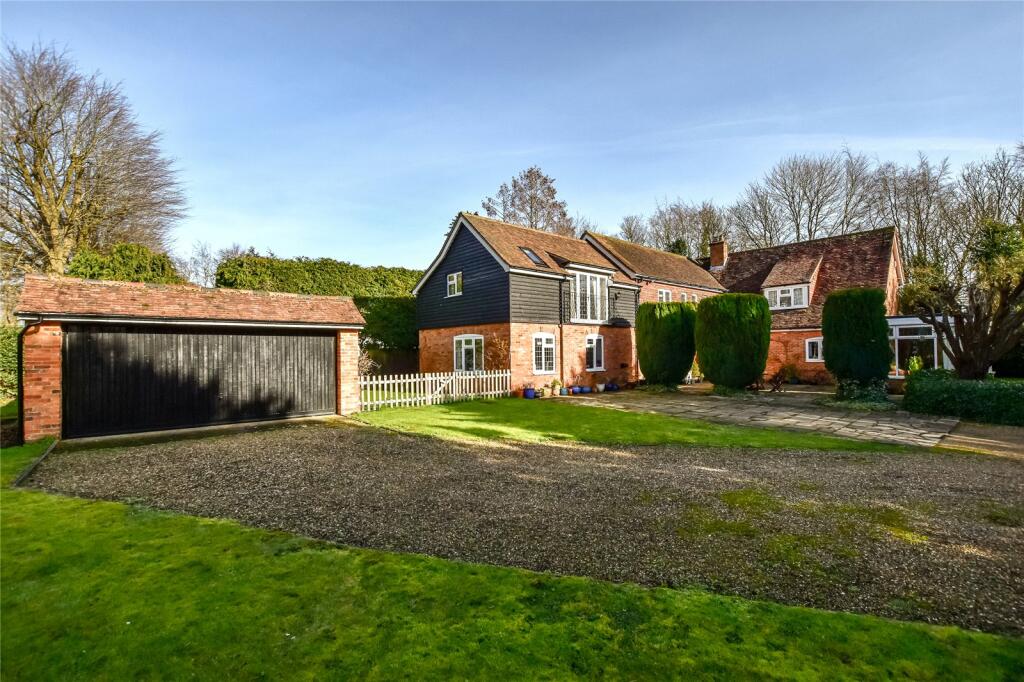 5 bedroom house for sale in Commonwood, Sarratt, Herts, WD4