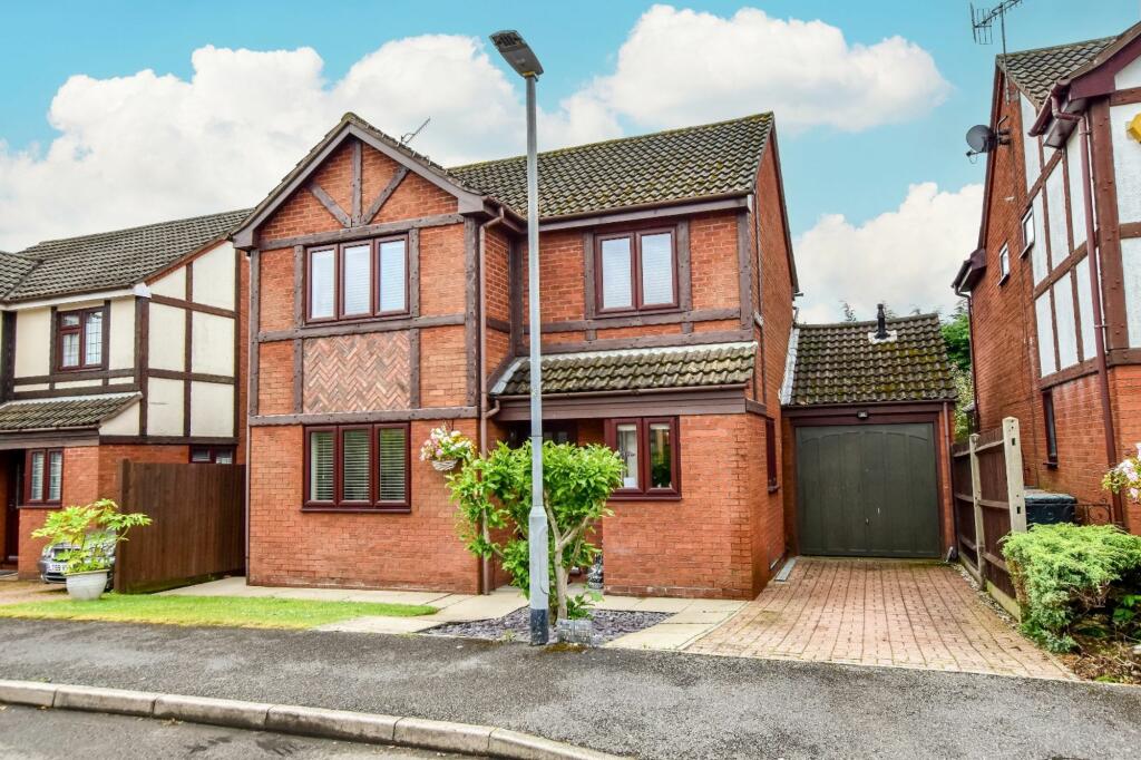 4 bedroom detached house for sale in Tudor Manor Gardens, Watford, WD25
