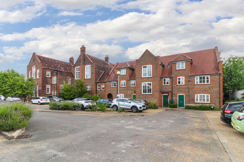 Main image of property: Gammons Lane, College Yard, WD24