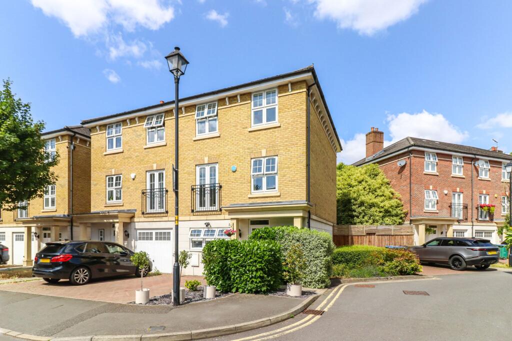 Main image of property: Colnhurst Road, Watford, WD17