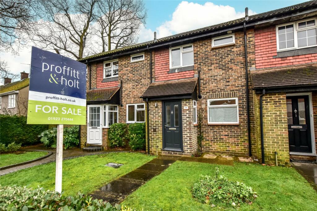 2 bedroom terraced house for sale in Oak Green, Abbots Langley, Herts, WD5