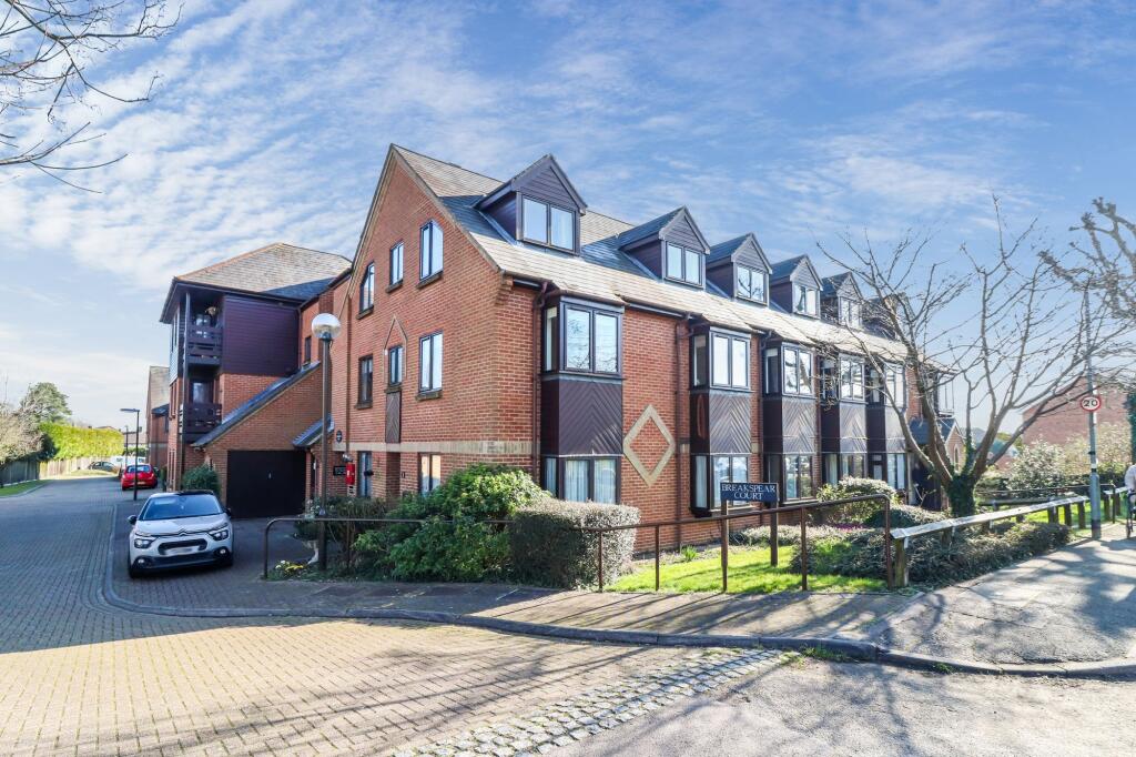 Main image of property: The Crescent, Abbots Langley, WD5