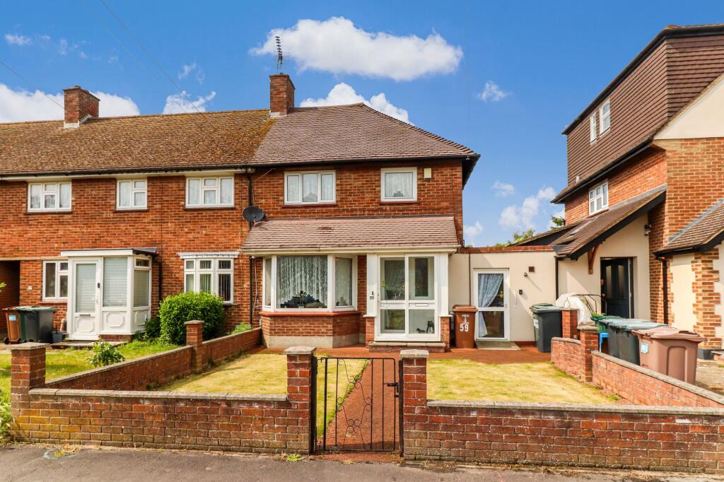 Main image of property: The Fairway, Abbots Langley, WD5