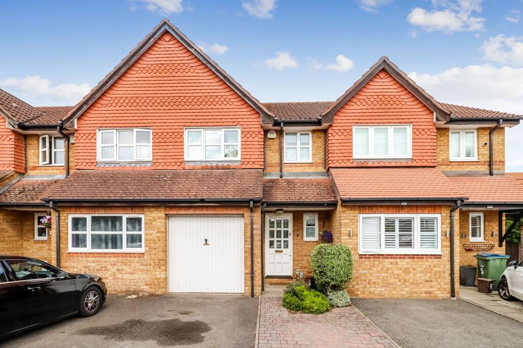 Main image of property: High Road, Leavesden, WD25