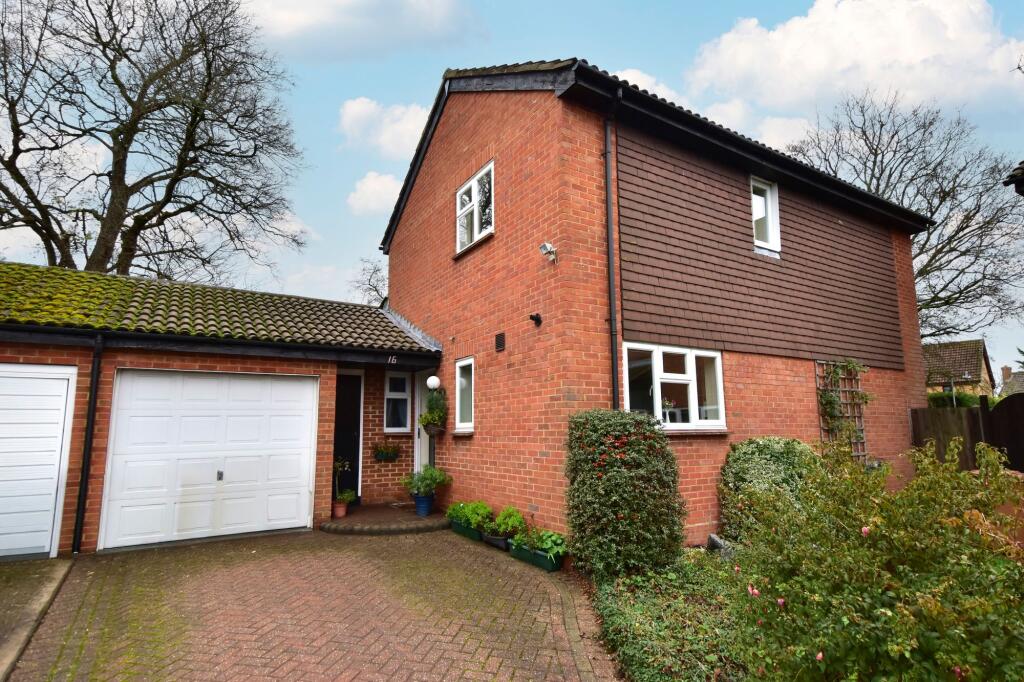 Main image of property: Oak Green, Abbots Langley, WD5