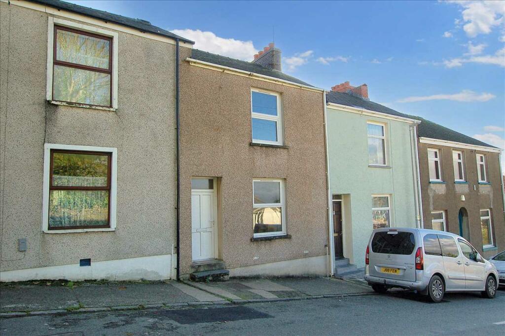 2 bedroom terraced house