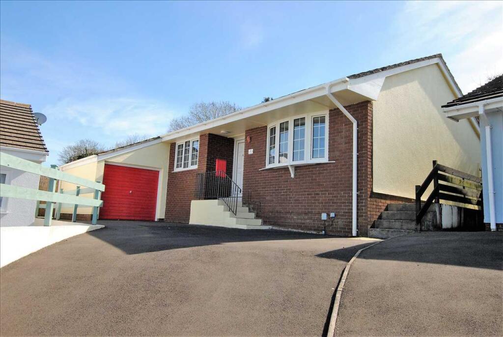 Main image of property: 6 Wheelers Way